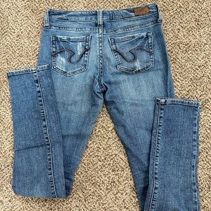 Refuge Women's Blue Denim Distressed Regular Jeans Stretch Low-Rise Size 3L